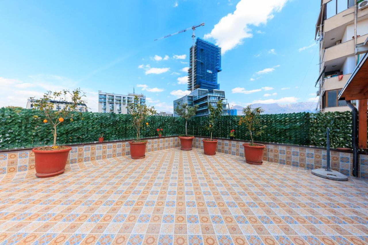 One-Bedroom Rooftop Skyline Central Hidden Gem In Tirana Zewnętrze zdjęcie